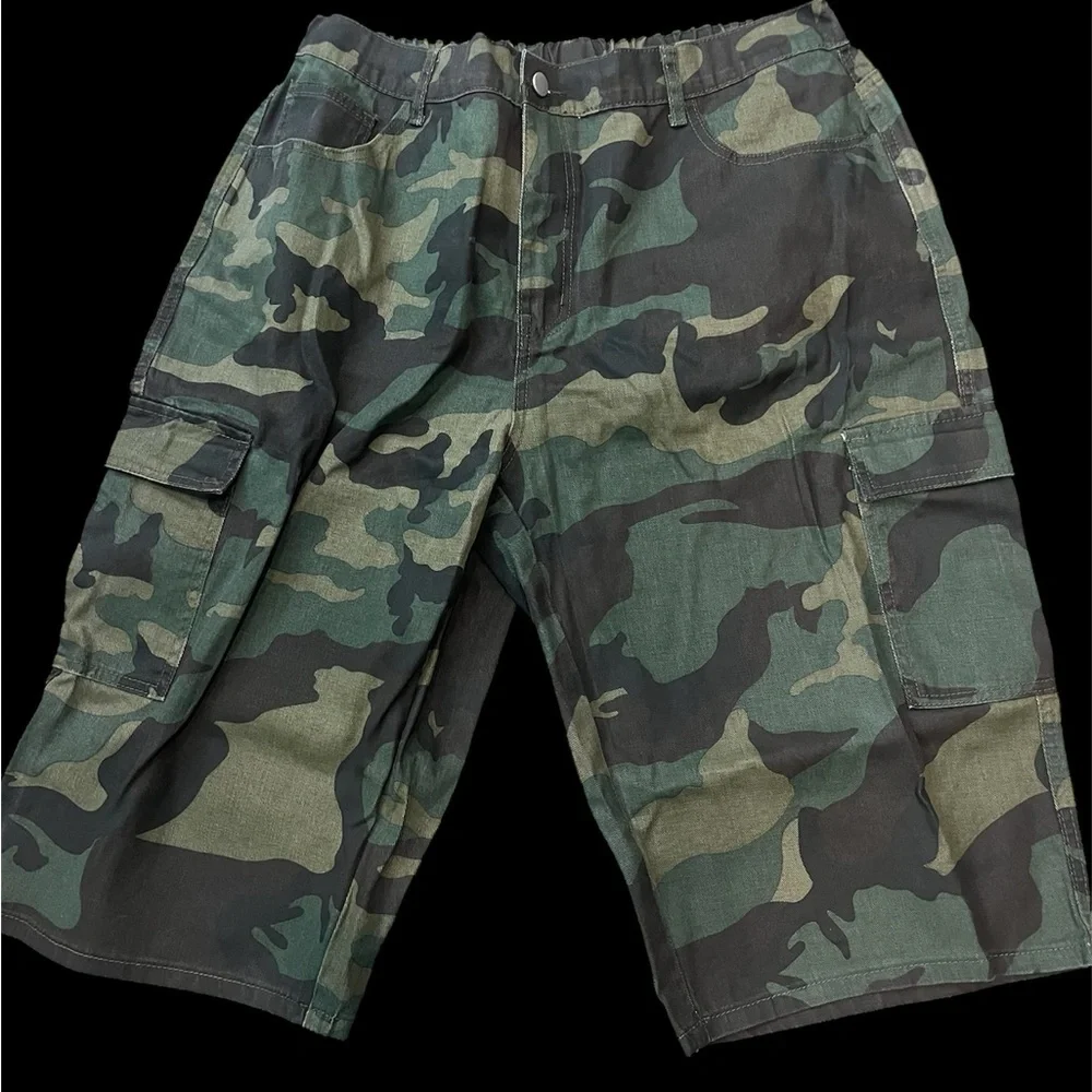 SHEIN Green Camouflage Cargo Shorts